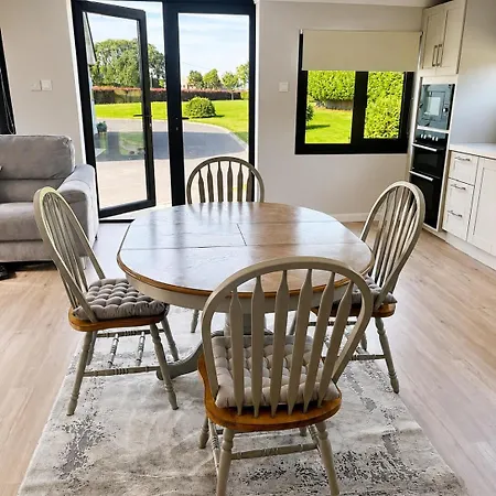Holiday home Modern 2 Bed Luxury Private Gated Estate Ashbourne